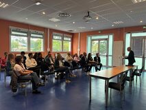 Galerie photo Signatures des conventions de partenariats Lycée des Glières - entreprises  -- et Stage dating pour les élèves de BAC PRO
